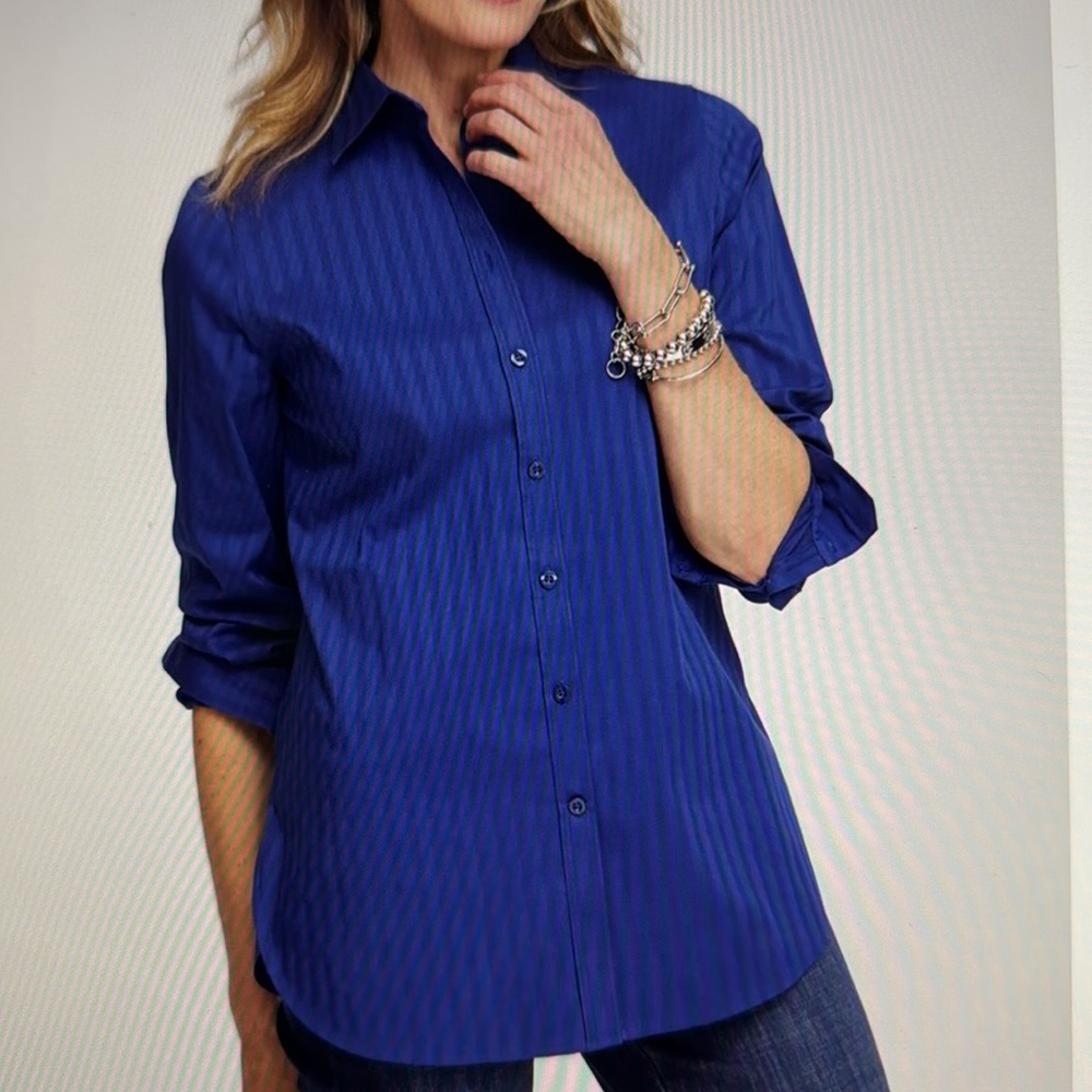 ****HOST PICK****Chico’s – no iron cool stripe Jacard shirt